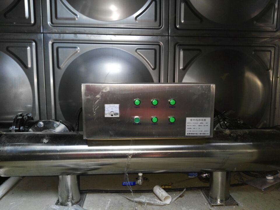 配備紫外線殺菌器.jpg 配備紫外線殺菌器.jpg