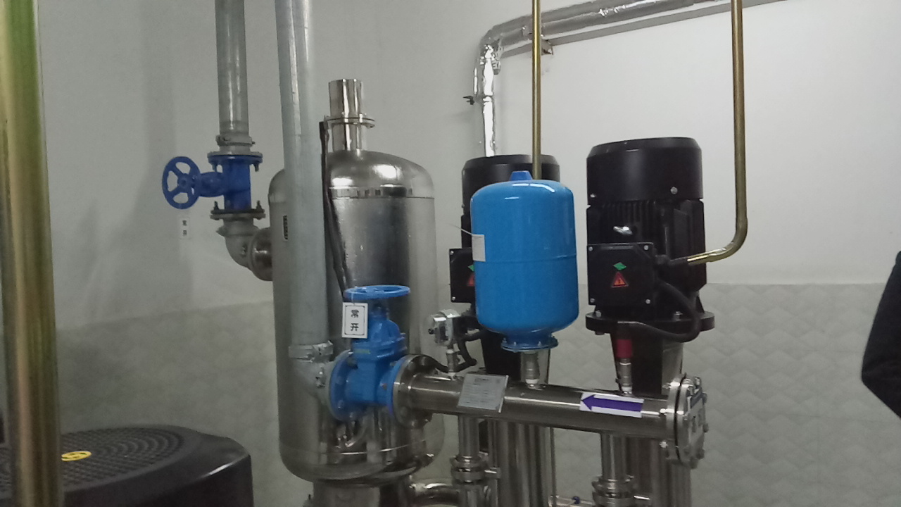 容易導(dǎo)致無(wú)塔供水繼電器跳閘的原因有哪些?