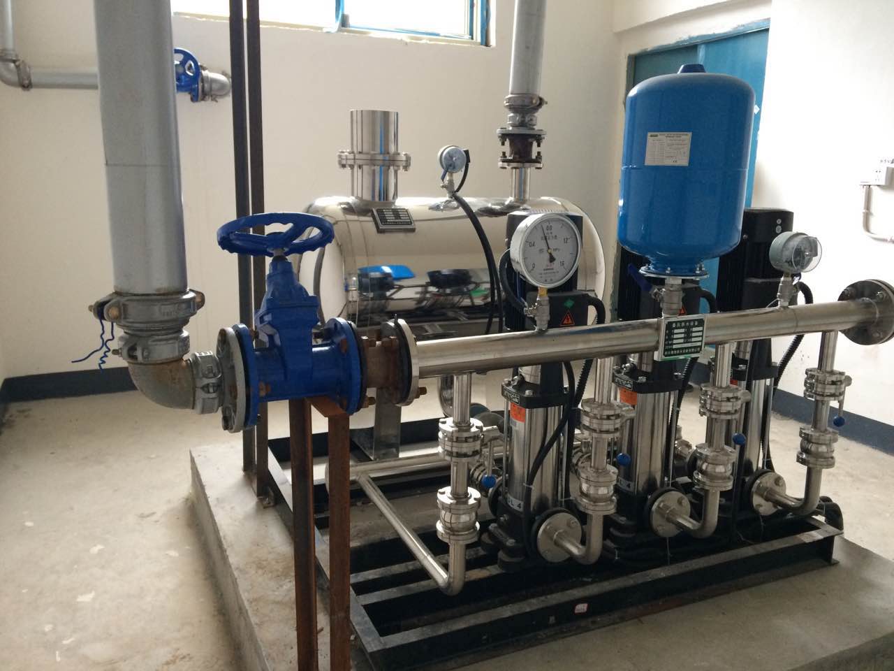 小區(qū)二次供水設(shè)備|無(wú)負(fù)壓供水設(shè)備