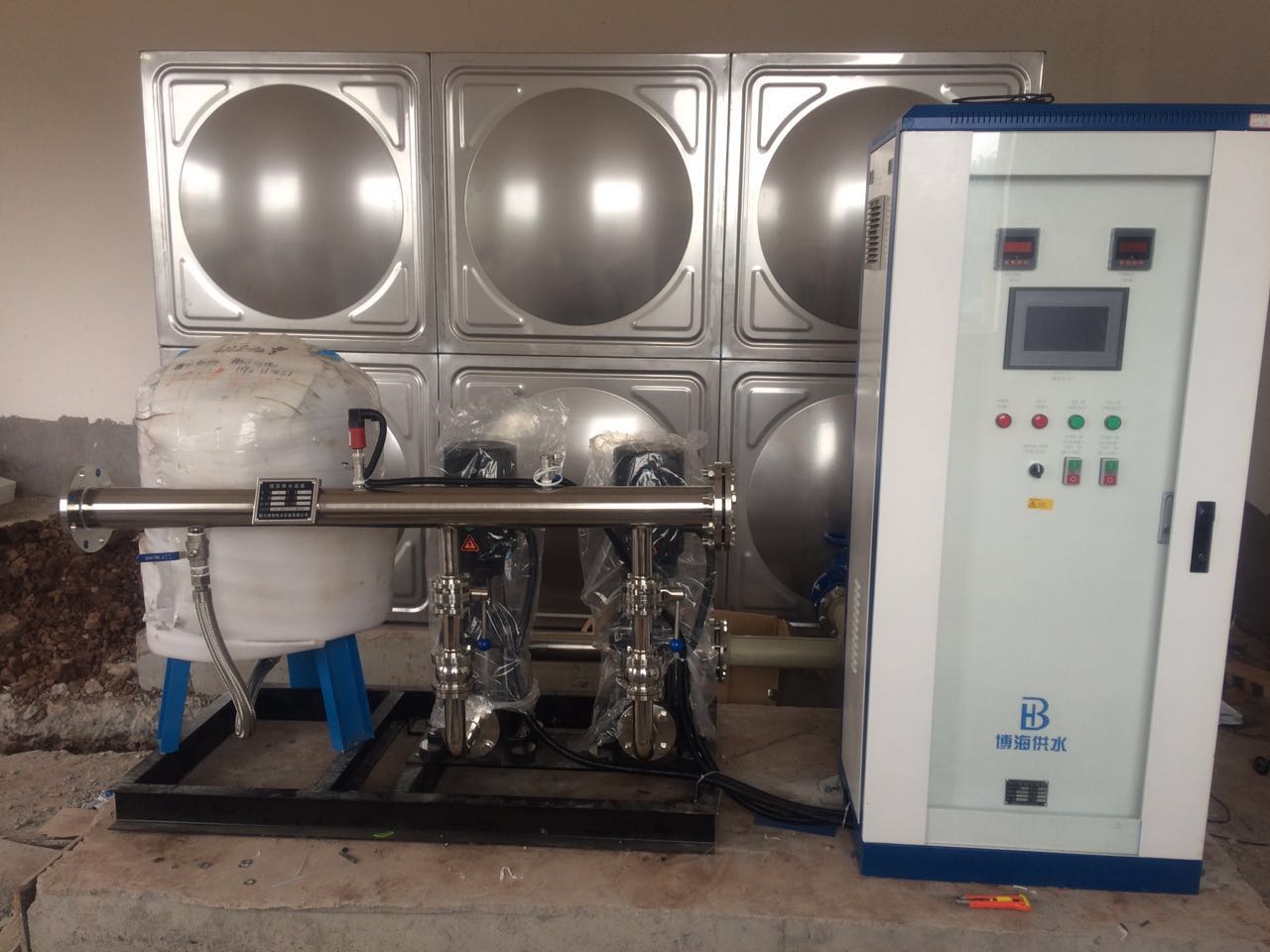 分質(zhì)補水式無負(fù)壓疊壓供水方式