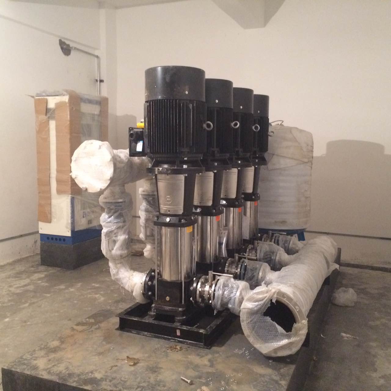 高層變頻恒壓供水設(shè)備解決了哪些供水問(wèn)題